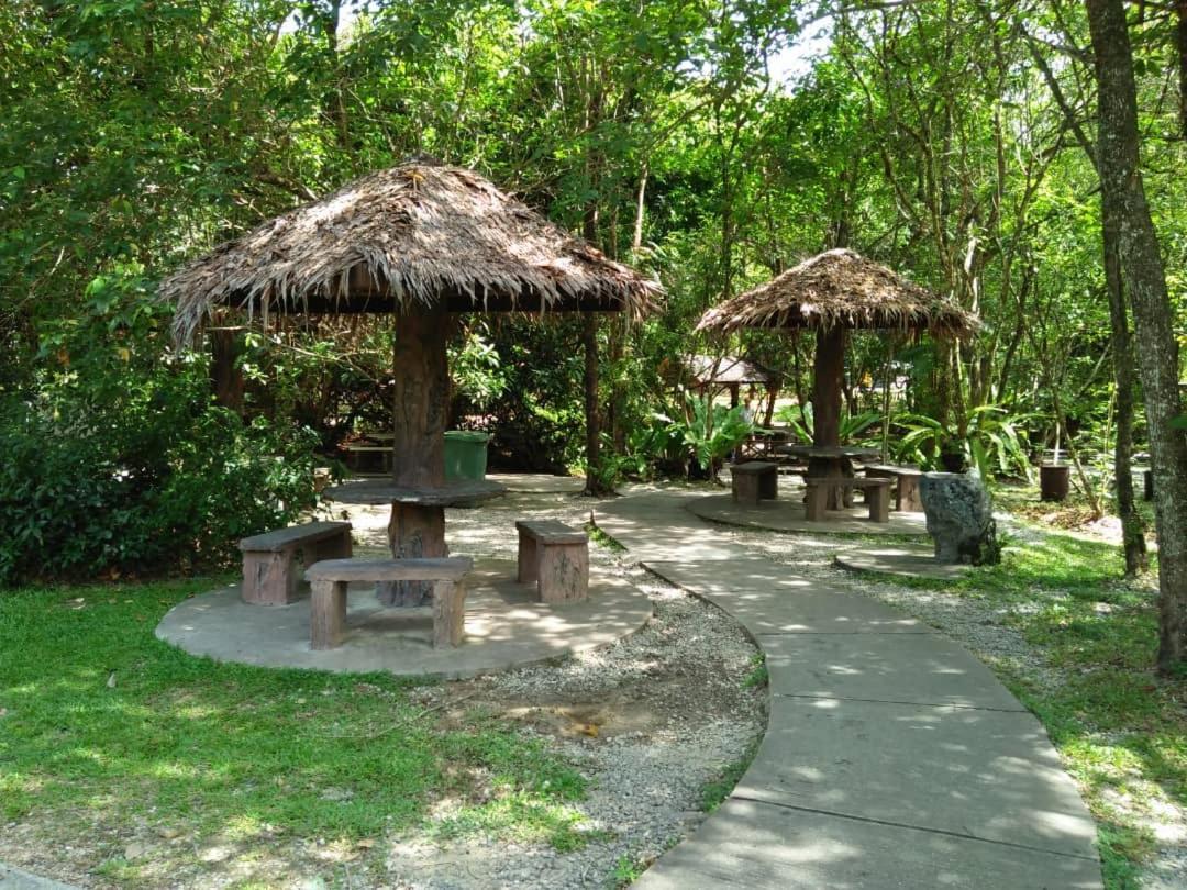 Felda Residence Hot Springs Sungkai Bagian luar foto